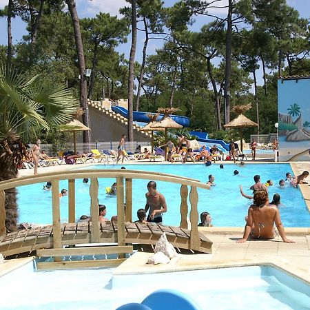 Отель Camping Le Dauphin Сен-Жорж-де-Дидон Экстерьер фото