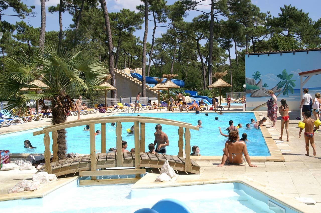 Отель Camping Le Dauphin Сен-Жорж-де-Дидон Экстерьер фото