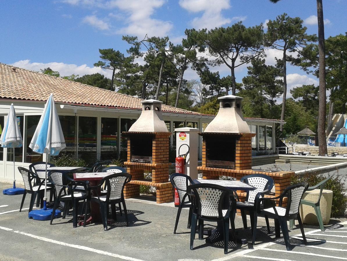 Отель Camping Le Dauphin Сен-Жорж-де-Дидон Экстерьер фото